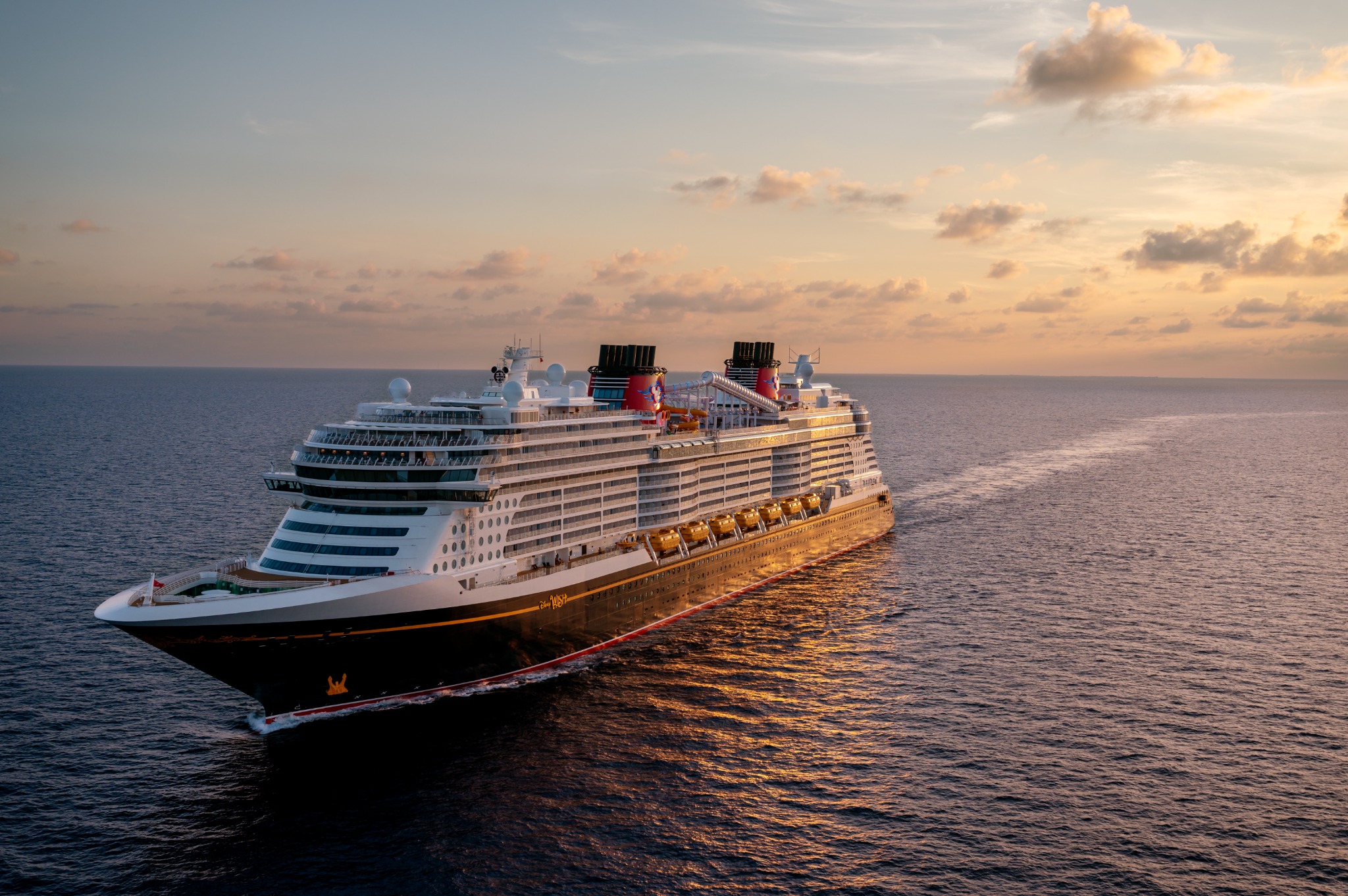 Disney cruise ship